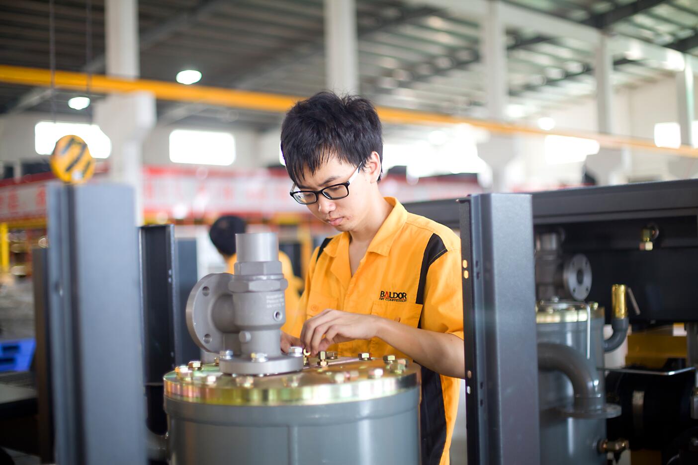 螺桿空壓機(jī)還跑油？快對(duì)照這幾條查找原因！